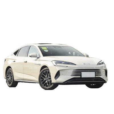 Un bon prix. 4800*1875*1460 Taille moyenne voiture 2024 BYD Seal DM-i électrique hybride rechargeable à main gauche Longue portée véhicule énergétique chinois en ligne