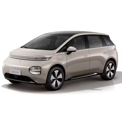 Un bon prix. Vitesse maximale 150 km/h Voiture électrique Wuling Baojun Cloud avec une autonomie de 460 km et une batterie au lithium fer phosphate en ligne