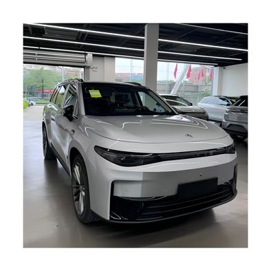 Un bon prix. Leapmotor C16 6 places SUV moyen et grand avec une autonomie de 520 km et une vitesse maximale allant jusqu'à 170 km/h en ligne