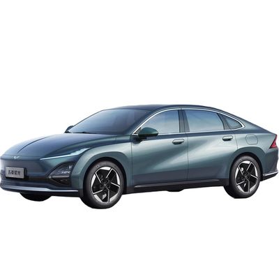 Un bon prix. 2024 Wuling Starlight 1.5L Véhicules hybrides à énergie avec batterie au lithium fer phosphate et 150 km de portée électrique pure en ligne