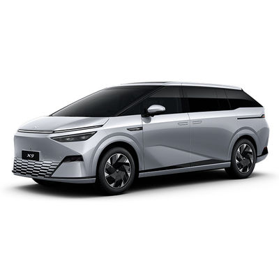 Un bon prix. Découvrez l'avenir du transport avec Xpeng X9 End MPV avec des performances et une technologie inégalées en ligne