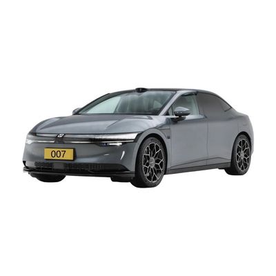 Un bon prix. 2024 Zeekr 007 Électricité pure 2WD 4WD 422hp 646hp Voiture avec batterie acide sans entretien et pneus 255/40 R20 en ligne