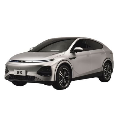 Un bon prix. Le populaire Xpeng G6 5 portes 5 places SUV de taille moyenne Pure Electric et Design avec une vitesse maximale de 180 km/h en ligne