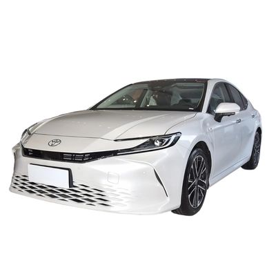 Un bon prix. 2024 Toyota Camry 2.0L Sports Plus Hybrid Sedan FWD à conduite à gauche monomoteur 4915*1840*1450 pour les marchés chinois en ligne
