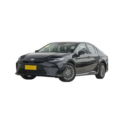 Un bon prix. 2024 Toyota Camry 2.0L E-CVT Double moteur hybride de taille moyenne Limousine à essence avec radar avant 4 arrière 2 et empattement 2500-3000 mm en ligne