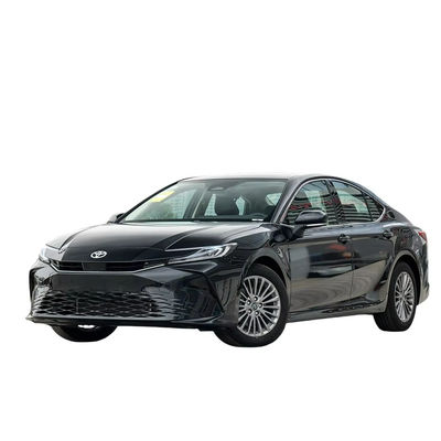Un bon prix. Utilisé Auto cuir Toyota Camry version Turbo voiture à essence Volant gauche automatique avec puissance maximale Ps 150-200Ps et 5 sièges en ligne