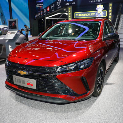 Un bon prix. 2023 2024 Chevrolet Monza Turbo Sedan ABS toit solaire électrique et moteur à essence 1,5 litre pour des performances optimales en ligne