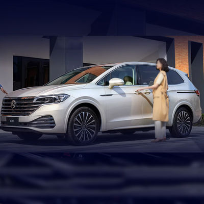 Un bon prix. Voiture Viloran MPV 330TSI Véhicule à essence 7 places Voiture pour adultes avec poids de bord 2150kg et puissance maximale 150-200PS en ligne