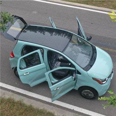 Un bon prix. Mini voiture solaire Blaval Solar One Le véhicule à énergie solaire le plus abordable avec 4 sièges et un empattement de 2260 mm en ligne