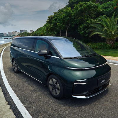 Un bon prix. Structure de la carrosserie de 5 portes et 6 places 2024 LEVC L380 MPV purement électrique avec une longueur * largeur * hauteur de 5316x1998x1940MM en ligne