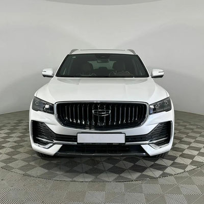 Un bon prix. 2023 Geely Xingyue L 4 roues 5 sièges 2.0T High Speed Benzine SUV Voiture pour adultes voiture à essence utilisée toit inclusif en ligne