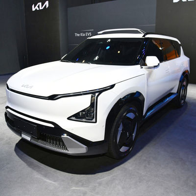 Un bon prix. 2023 KIA EV5 à la main gauche 5 places SUV de luxe voiture électrique avec 700 km de portée et un temps de charge rapide de 27 minutes en ligne