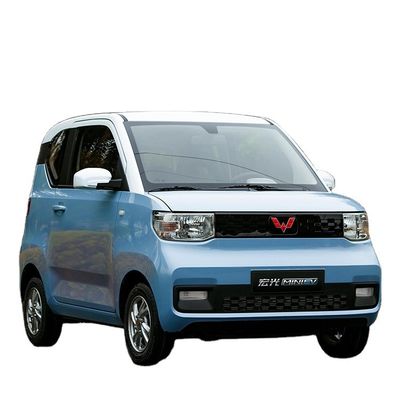 Un bon prix. Voiture à moteur arrière Petite énergie Véhicules électriques Voiture Wulinghongguang MINI Voiture électrique Voiture à la demande en ligne