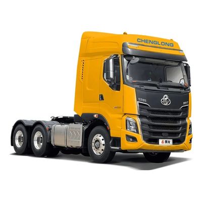 Un bon prix. Tête de camion Tête de tracteur 2023 ESC Oui Couleurs personnalisables Tanc de chargement Dimensions 8545*2496*3350 mm en ligne