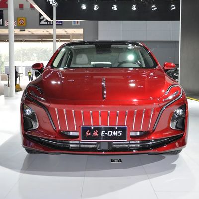 Un bon prix. Découvrez la conduite électrique pure avec E-QM5 431km Joy Edition Electric Car FWD 190HP 54kWh batterie et 30 minutes de charge en ligne