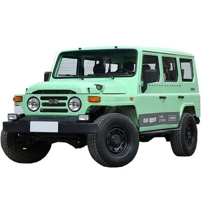 Un bon prix. 2023 Direction électrique 4x4 Voiture Le plus populaire VUS manuel 2.4T avec moteur turbo LED phare lampe de devant Sièges en cuir Véhicule à essence en ligne