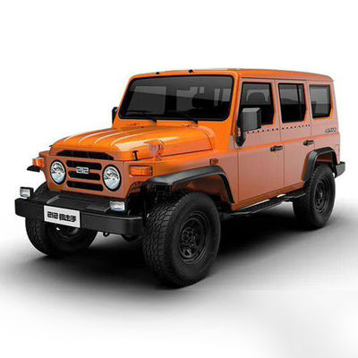 Un bon prix. BAIC BJ 212 SUV de petite taille 2.4T maximum 211 chevaux L 4 voiture à essence avec 6 boîtes de vitesses Vitesse maximale 150KM/H voiture à essence voiture manuelle 4 roues motrices en ligne