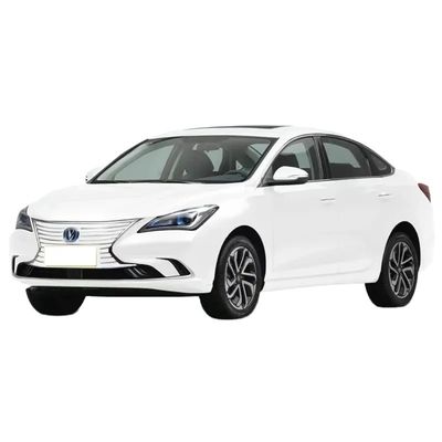 Un bon prix. 2023 Changan EADO EV460 Sedan voiture électrique avec rapport de vitesse fixe boîte de vitesses et 400 km Endurance pour une vitesse maximale de 145 km/h en ligne