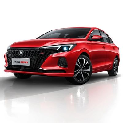 Un bon prix. 2023 Changan Eado Ev460 Sedan Energy Electric Car avec une puissance maximale de 100 kW et un couple maximal de 245 N.m. en ligne