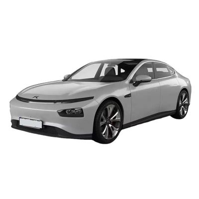 Un bon prix. Efficacité 12,5 kWh / 100 km 2023 P7 Super Electric Sports Car à haute vitesse 170 km/h et dimension mm 4880*1896*1450 en ligne