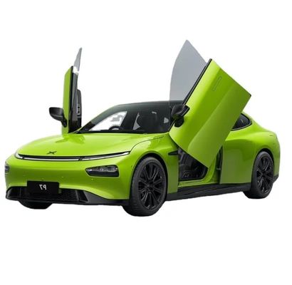 Un bon prix. Efficacité 12,5 kWh / 100 km 2024 XPeng P7 voitures électriques grand EV de luxe avec max. vitesse de 170 km/h et boîte de vitesses automatique en ligne