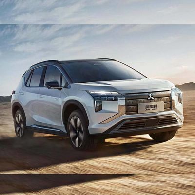 Un bon prix. Autonomie de 520 km Mitsubishi AIRTREK voiture électrique chinoise 4 voiture à quatre roues longueur x largeur x hauteur mm 4630*1920*1728 en ligne