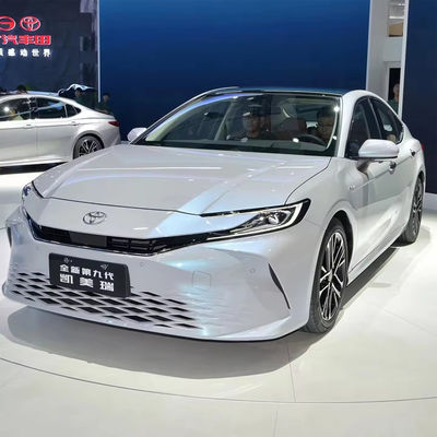 Un bon prix. 2025 2.0L 4 portes 5 places Toyota de luxe Limousine à essence Autos d'occasion Toyota Camry 2023 2024 Hybrid voiture de vitesse maximale 160km/h en ligne