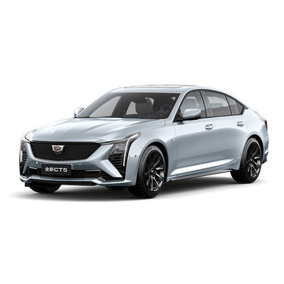Un bon prix. s Meilleur Cadill-ac CT5 Platinum Edition Véhicule de luxe avec une structure de carrosserie de 4 portes et 5 places et un volume de réservoir de 66L en ligne