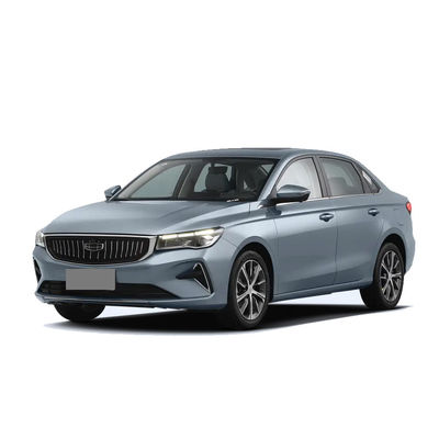 Un bon prix. Geely Emgrand 2023 voitures à essence à grande vitesse avec norme d'émission Euro VI et capacité de réservoir ≤ 50 L en ligne