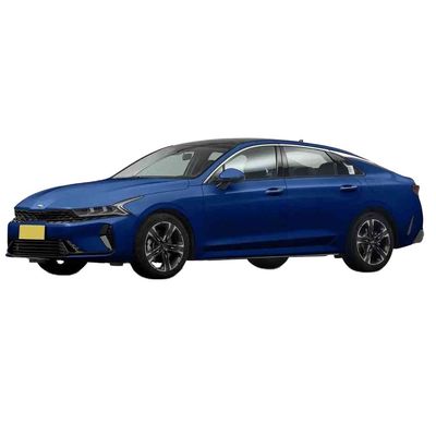 Un bon prix. Kia K5 voiture à essence pour adultes moteur à essence véhicule gauche voiture automatique voiture à essence berline 7DCT transmission 4 portes 5 places en ligne