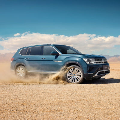 Un bon prix. 2023 VW Teramont Car Fuel Pump Best Seller SUV d'occasion avec TPMS Puissance maximale de 100-150PS Moteur à essence et lumières LED en ligne