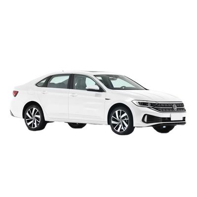 Un bon prix. 2023 Volkswagen Sagitar 1.2T 116HP à grande vitesse manuelle voiture à essence 200TSI manuelle survol version LED équipée d'ESC en ligne