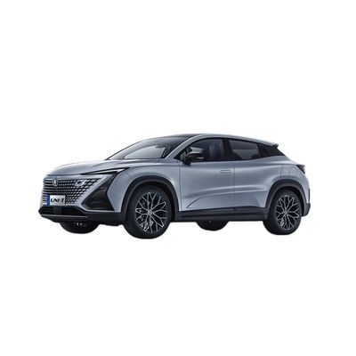 Un bon prix. Volant gauche Changan Automobile UNI-T Pays VI camion pétrolier avec système de divertissement avancé de voiture et système de croisière ACC Voiture en ligne